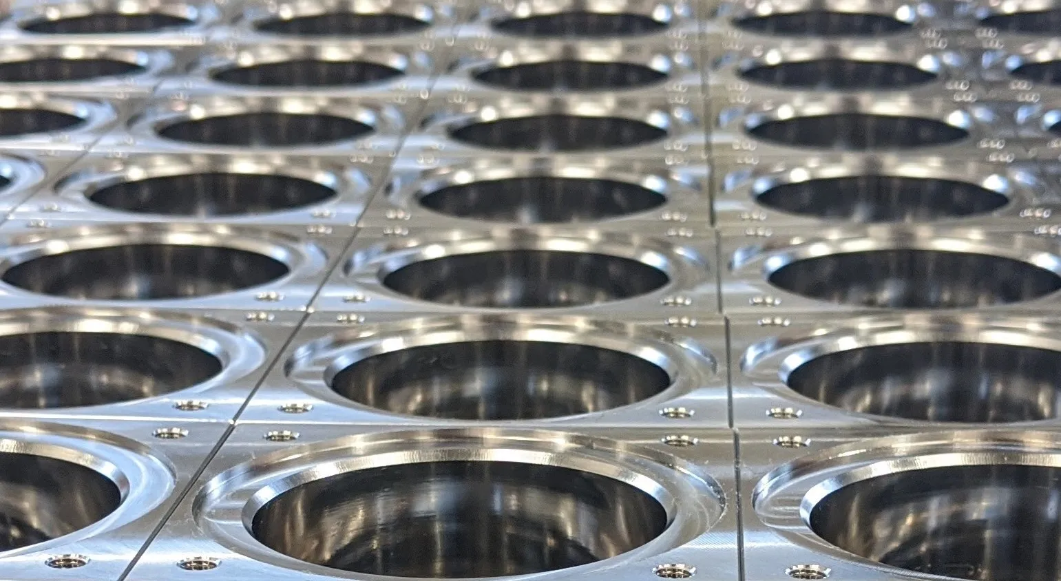 Precision-machined Milltech component